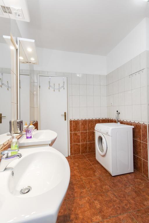 Vila Jadranka Vodice Exterior photo